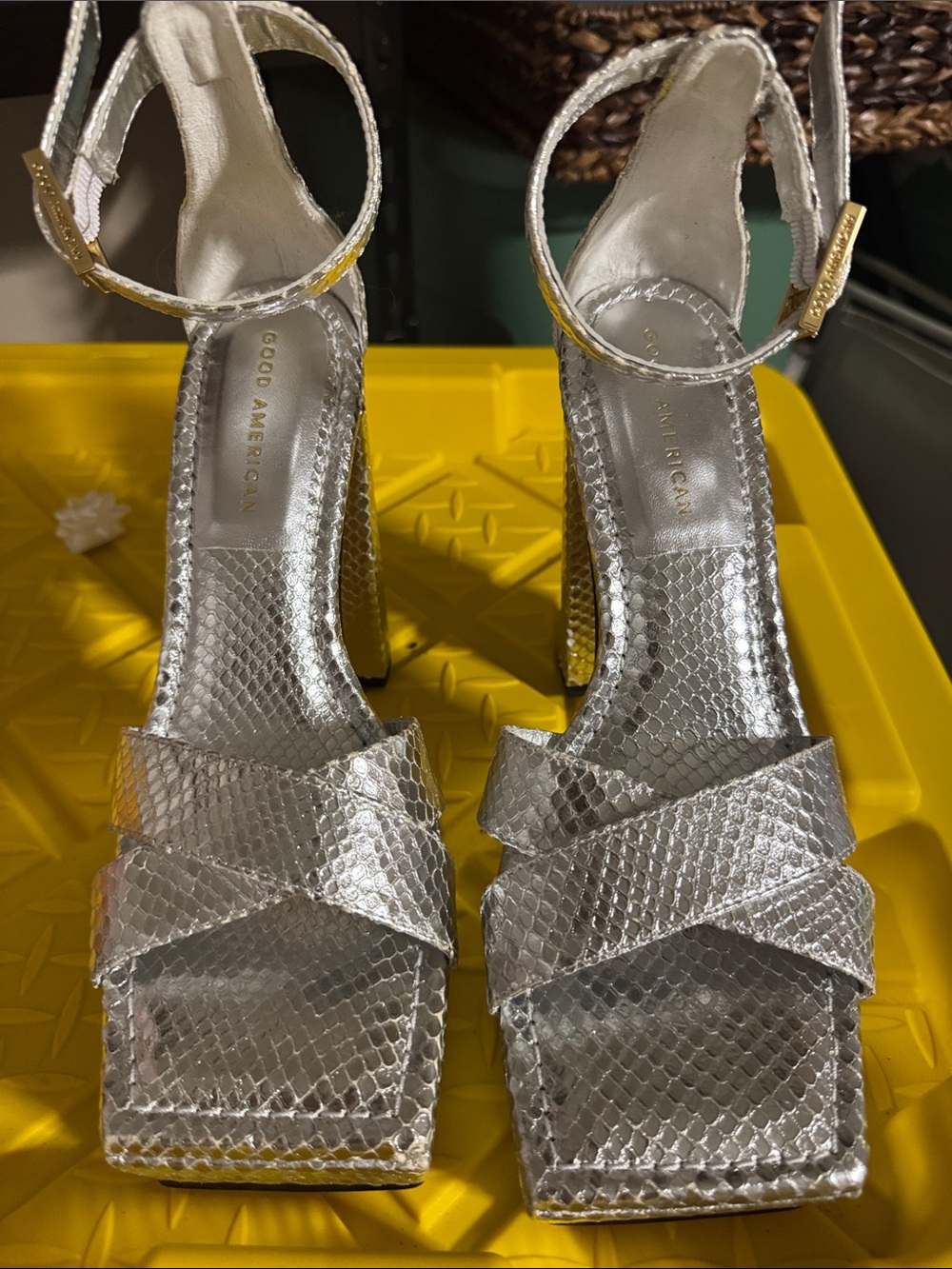 NWOT- Good American Silver Snake-Embossed Block Heel Sandals 8.5